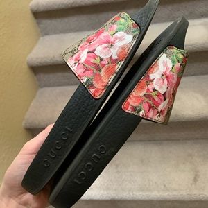 GG bloom supreme slides